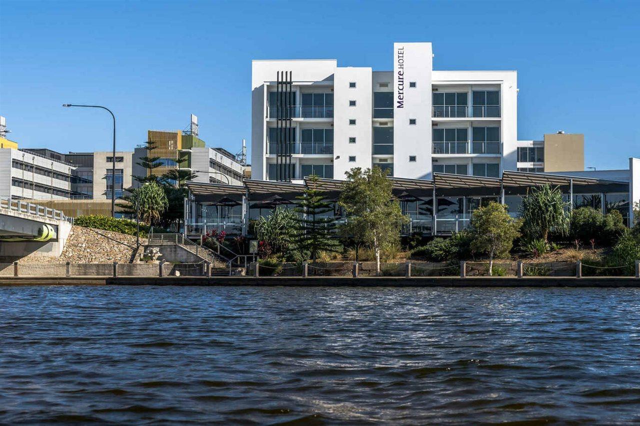 Mercure Sunshine Coast Kawana Waters Exterior foto