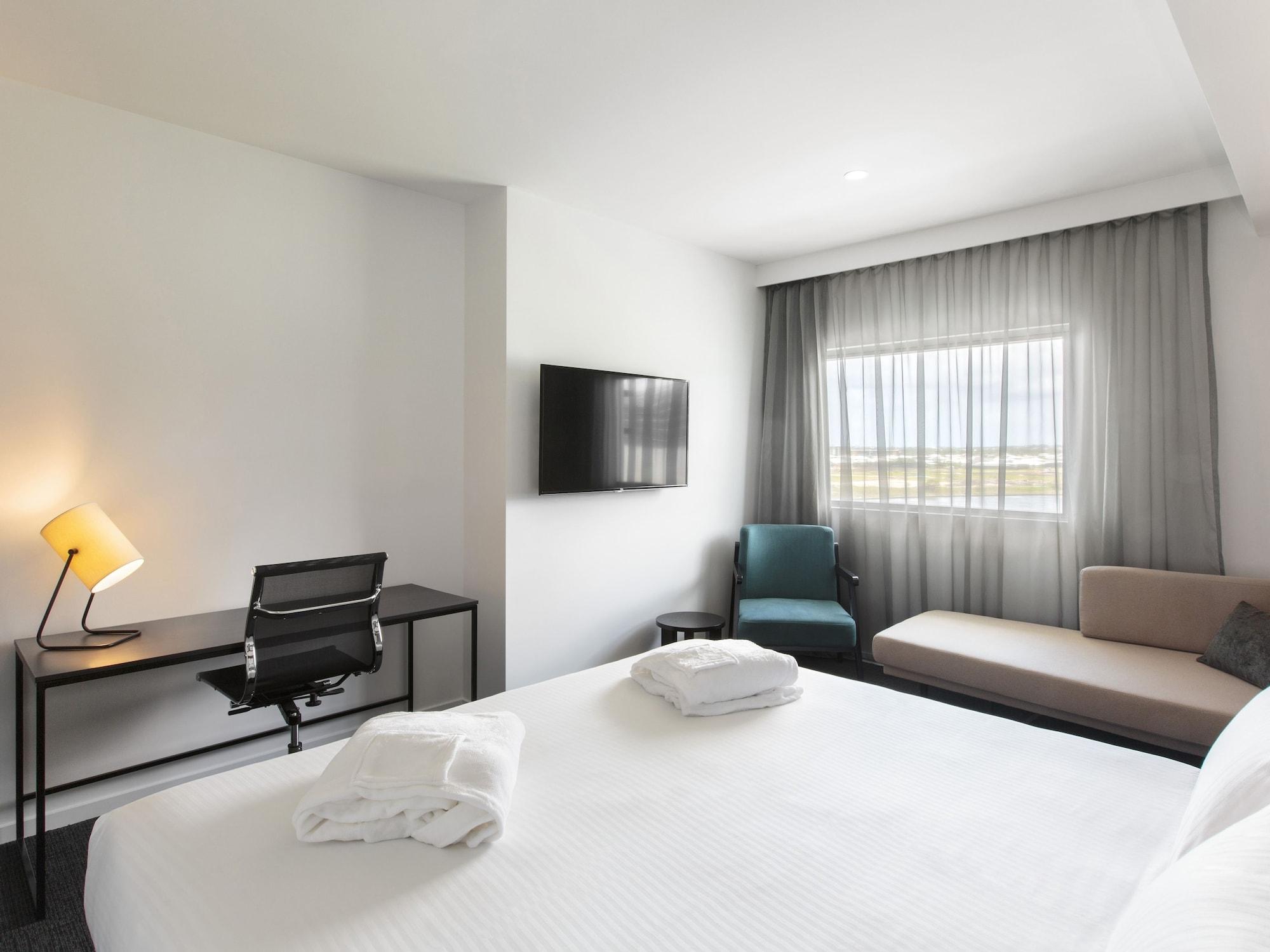 Mercure Sunshine Coast Kawana Waters Exterior foto