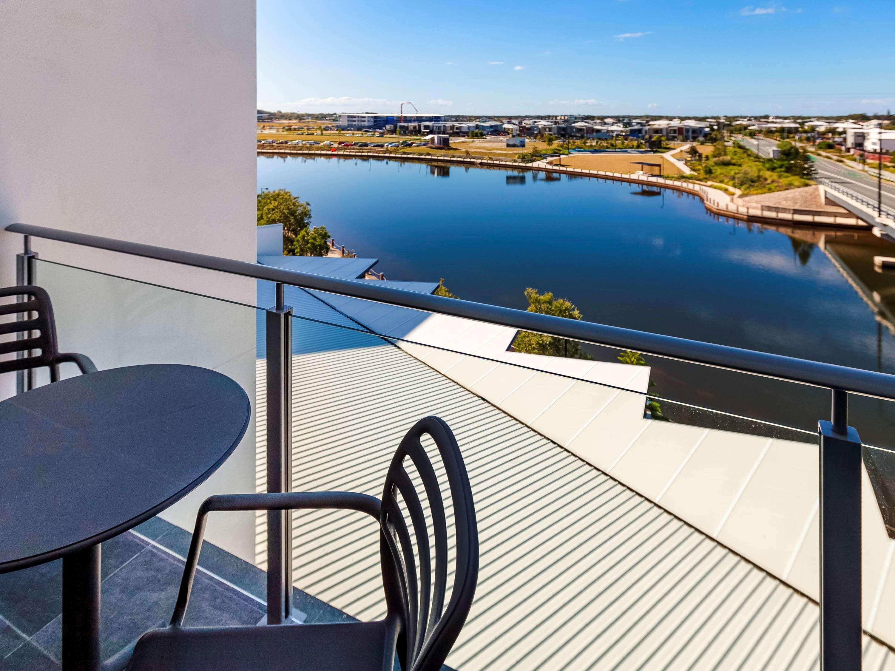 Mercure Sunshine Coast Kawana Waters Exterior foto