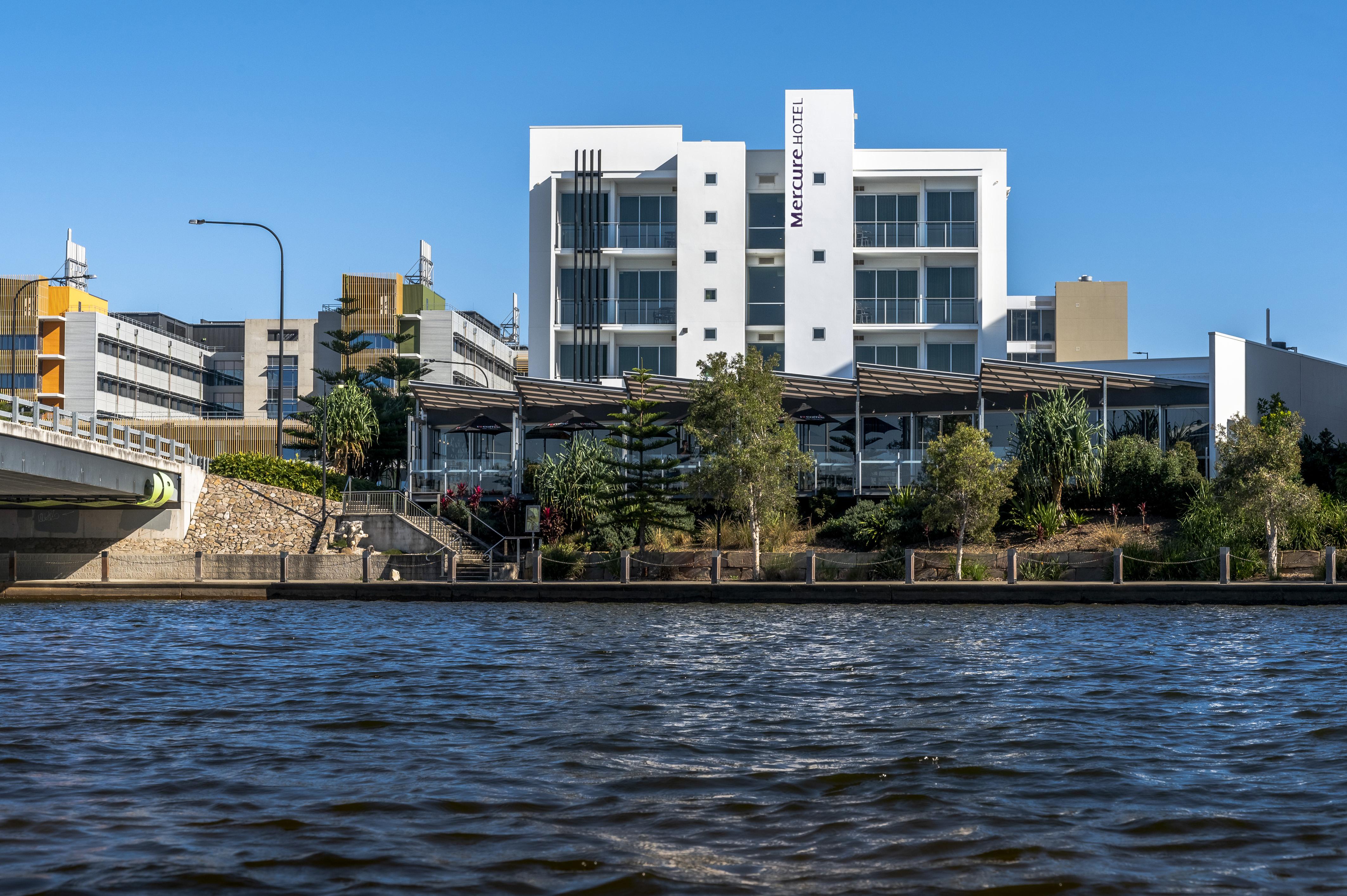 Mercure Sunshine Coast Kawana Waters Exterior foto